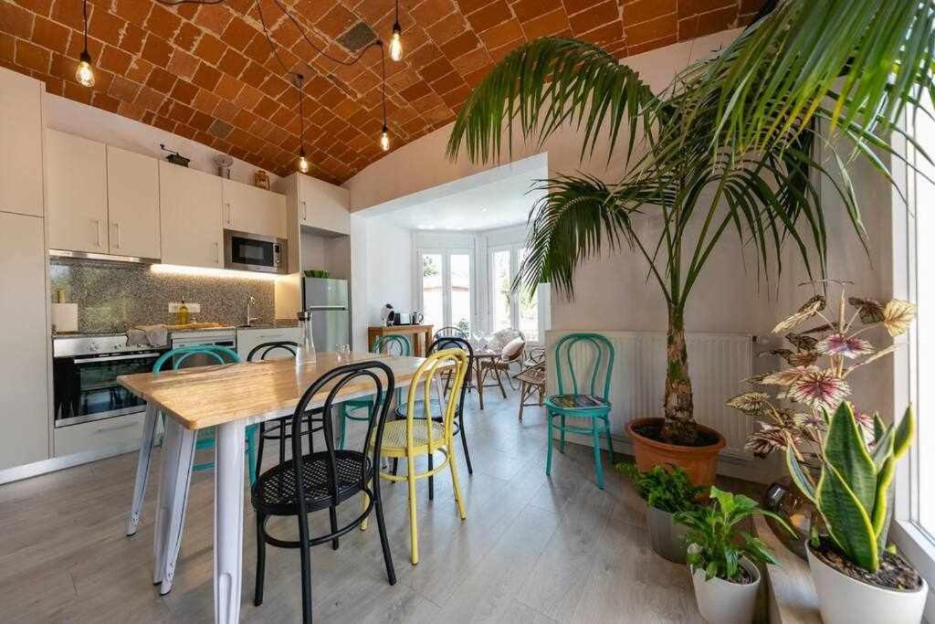 Newly Renovated Room W Pool & Bikeparking Girona Exterior photo